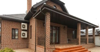 Строительство домов из кирпича с мансардой в Горно-Алтайске | от 3573 рублей